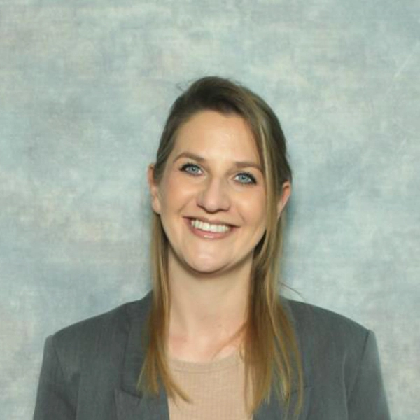 Lea Ilić – photobooth kontakt | Good Mood Booth