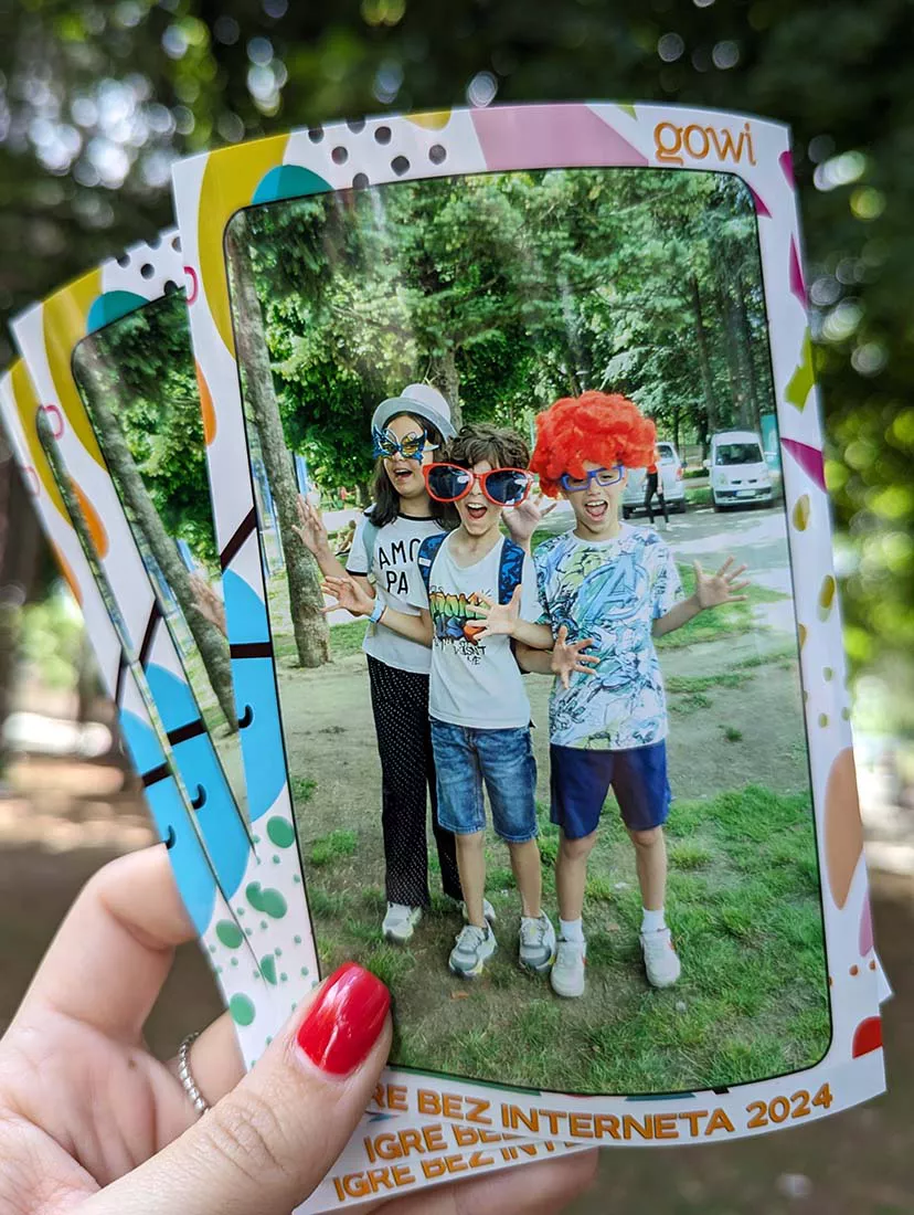 Fotografija sa festivala - primer okvira za decu